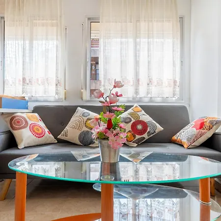 A 100m De La Playa Apartment