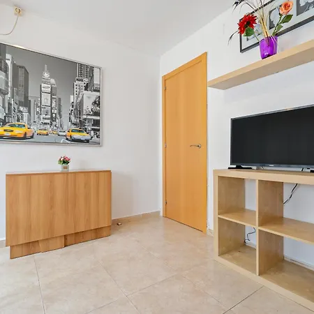 A 100m De La Playa Apartment